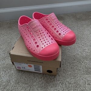 Native Jefferson Bling Floyd Pink Water Shoes